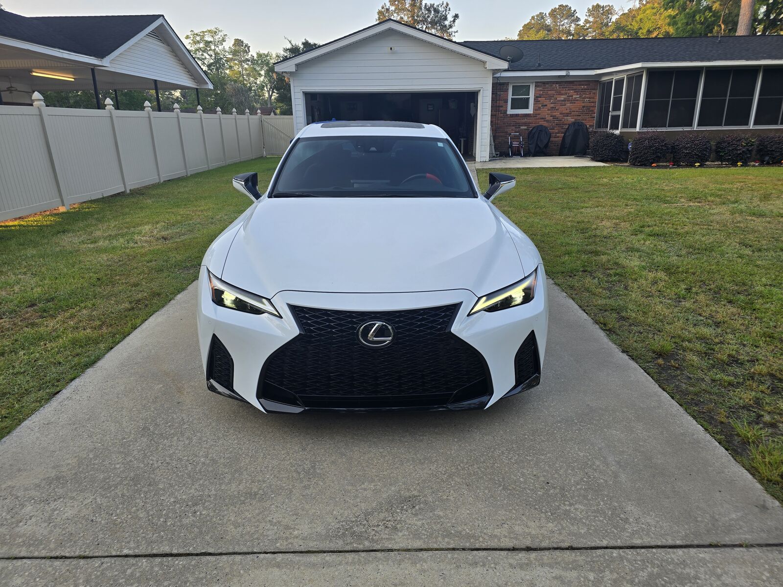 2023 LEXUS IS