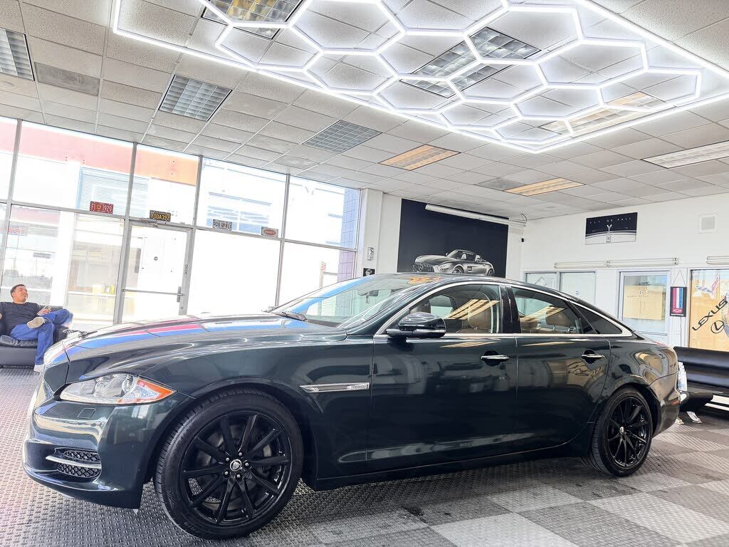 2013 JAGUAR XJ