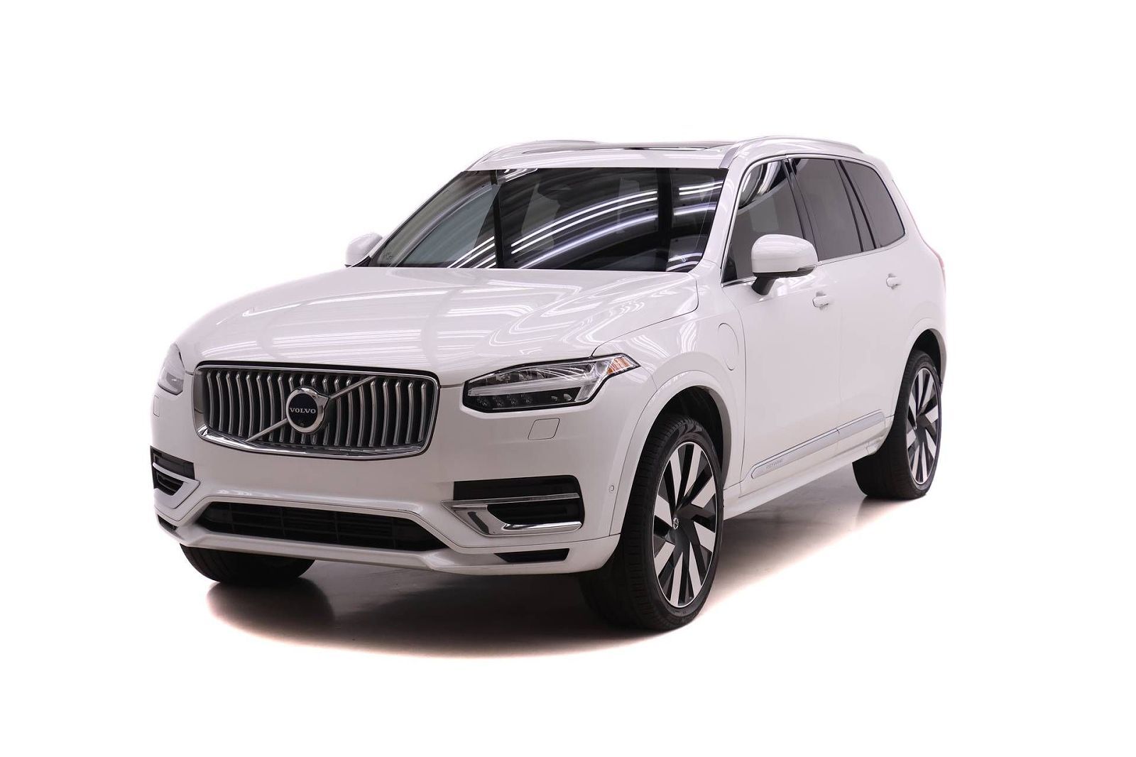 2024 VOLVO XC90