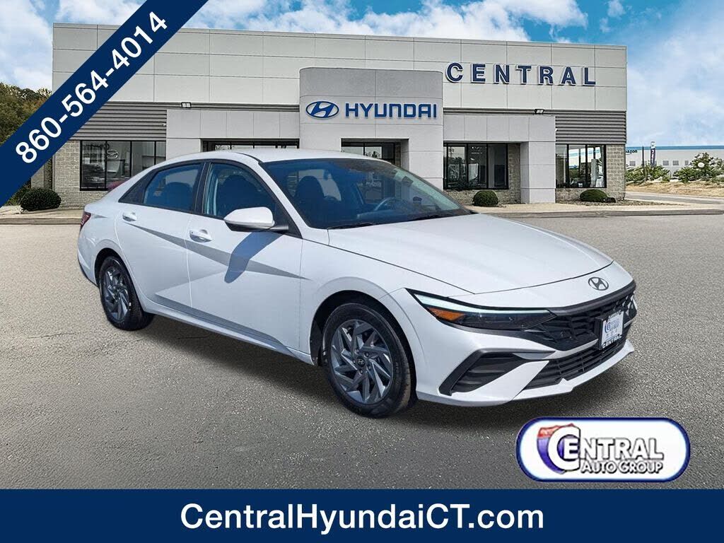2024 HYUNDAI Elantra