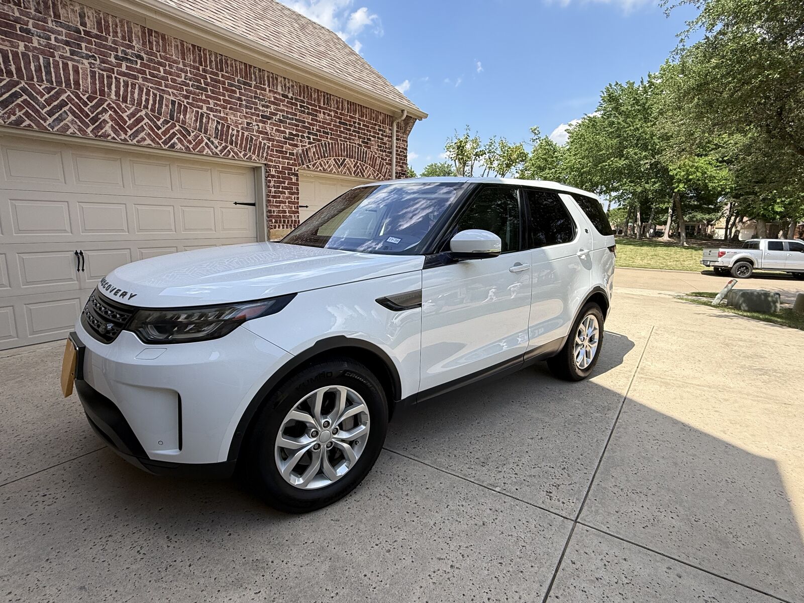 2020 LAND ROVER Discovery