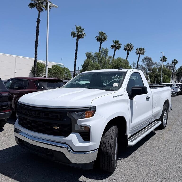 2025 CHEVROLET Silverado
