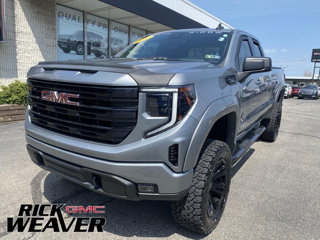 2023 GMC Sierra
