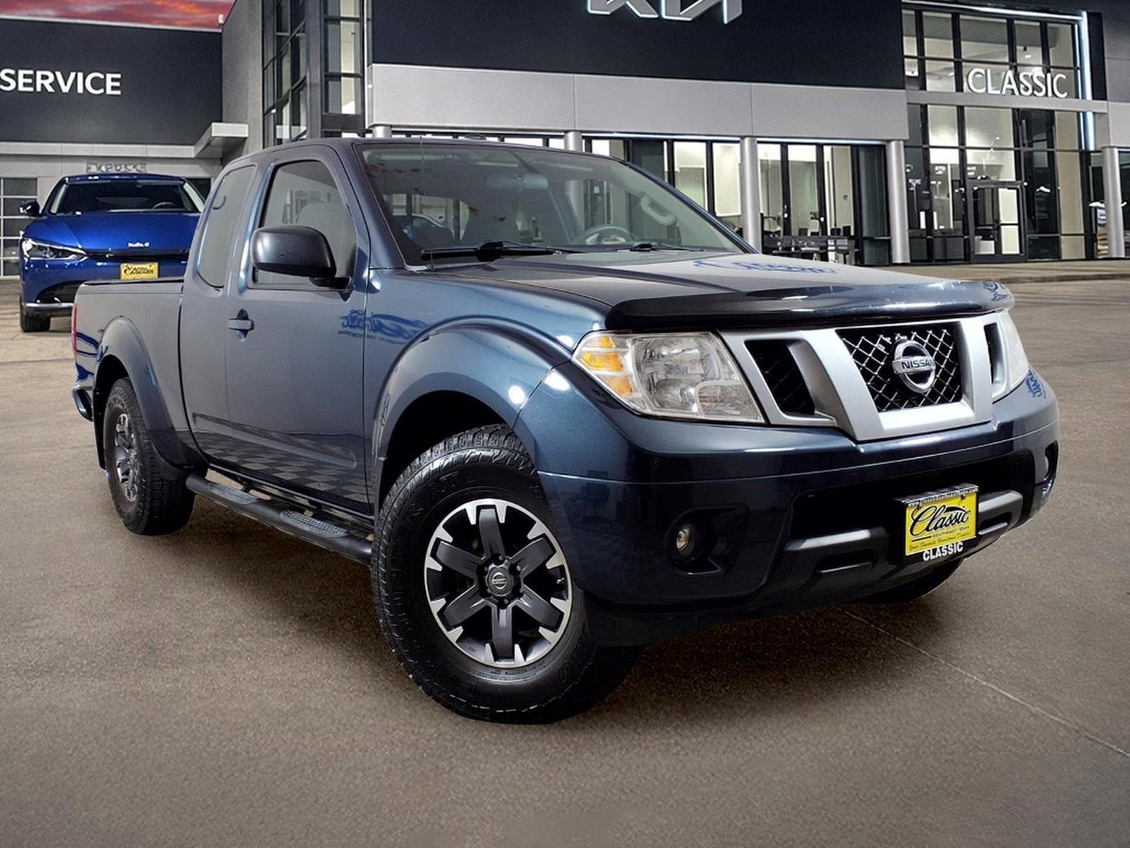 2017 NISSAN Frontier