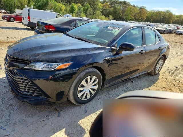2020 TOYOTA Camry