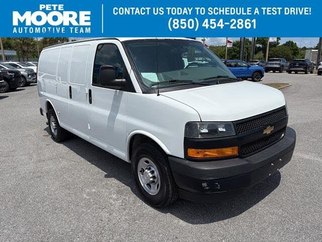 2020 CHEVROLET Express