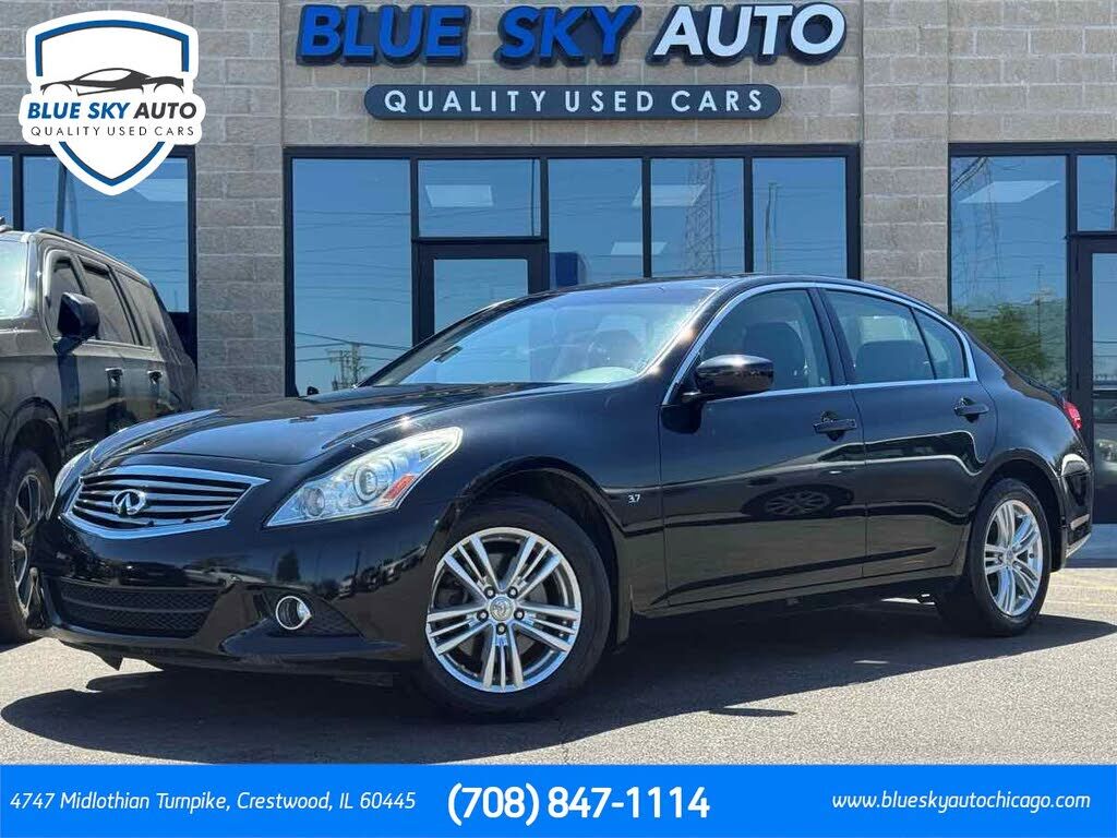 2015 INFINITI Q40