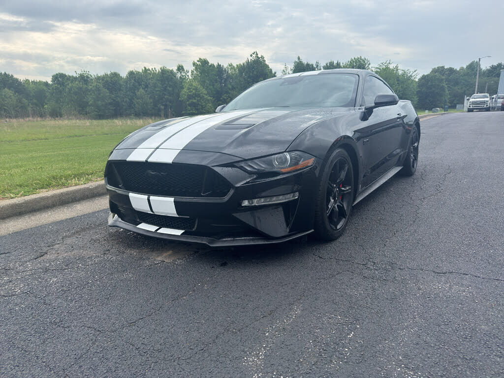 2019 FORD Mustang