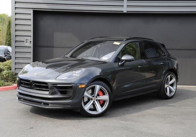2024 PORSCHE Macan