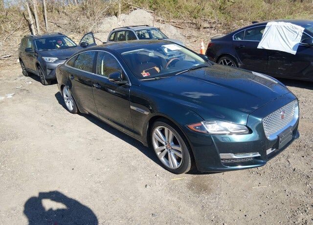 2016 JAGUAR XJ