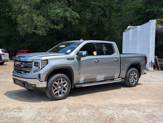 2024 GMC Sierra
