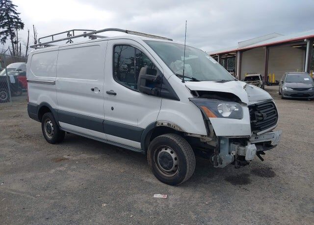 2015 FORD Transit