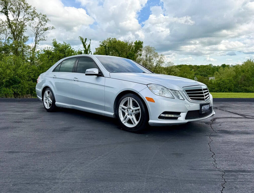 2013 MERCEDES-BENZ E-Class