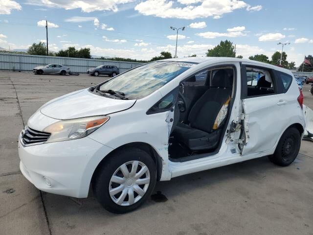 2016 NISSAN Versa