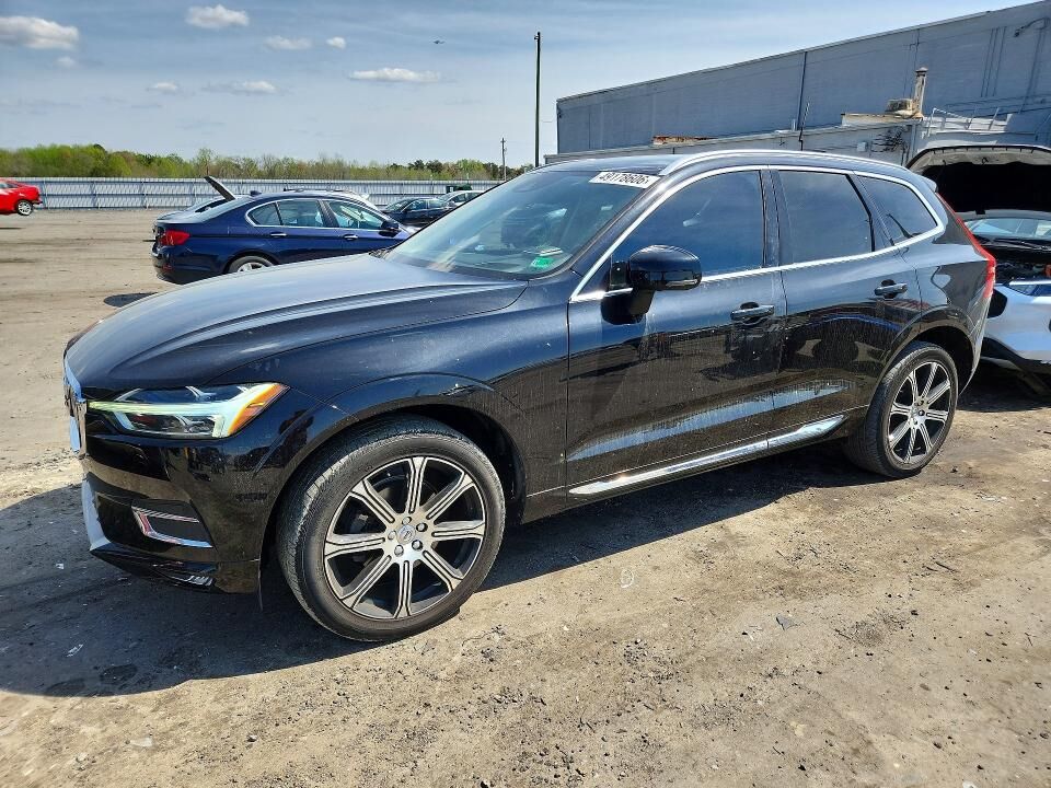2021 VOLVO XC60