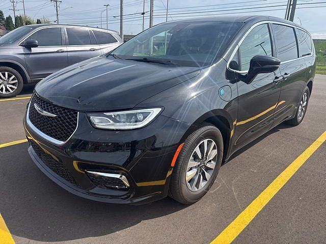 2025 CHRYSLER Pacifica