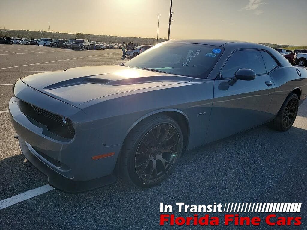 2017 DODGE Challenger