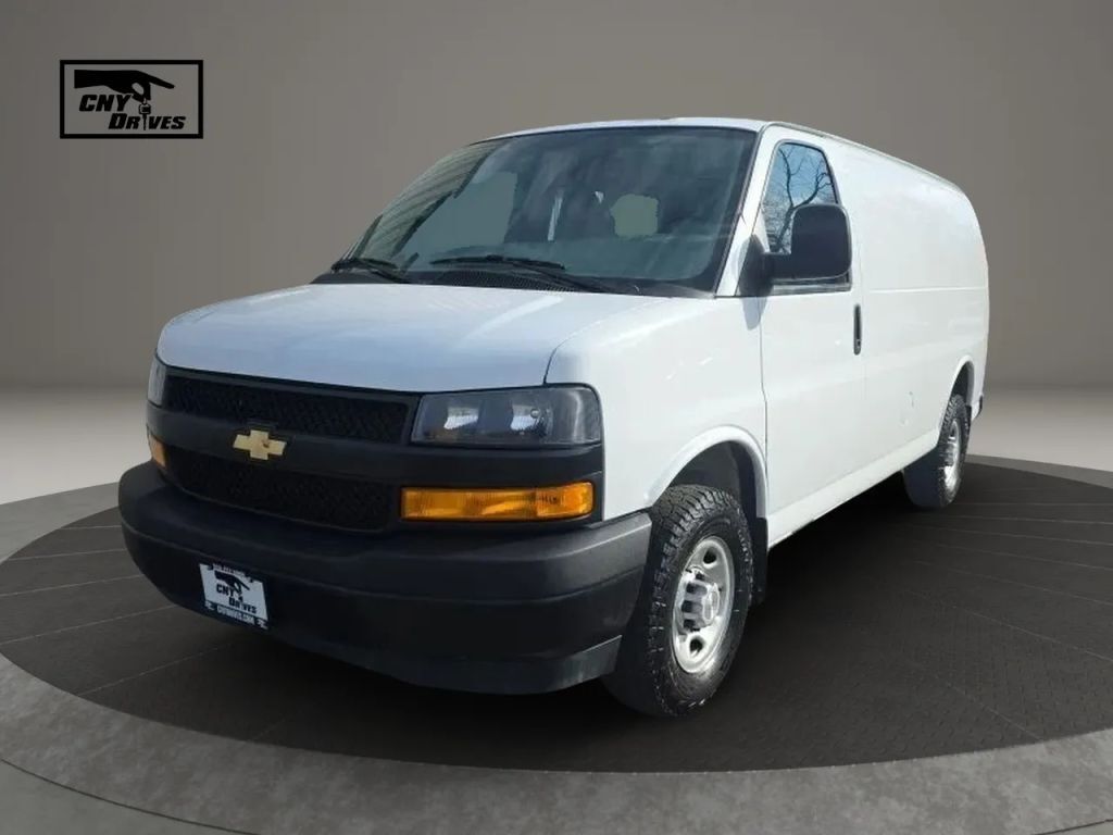 2022 CHEVROLET Express