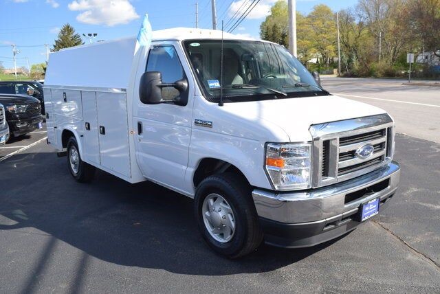 2023 FORD E-350