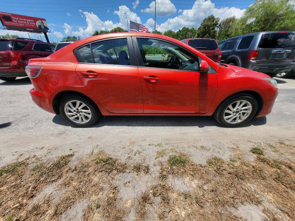 2013 MAZDA Mazda3