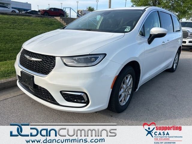 2023 CHRYSLER Pacifica
