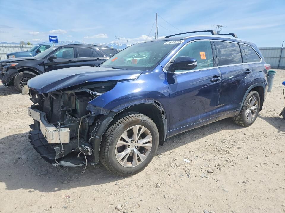 2015 TOYOTA Highlander