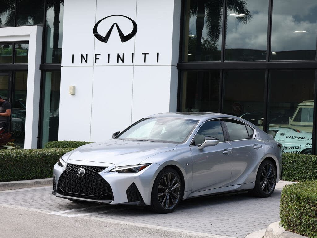 2023 LEXUS IS