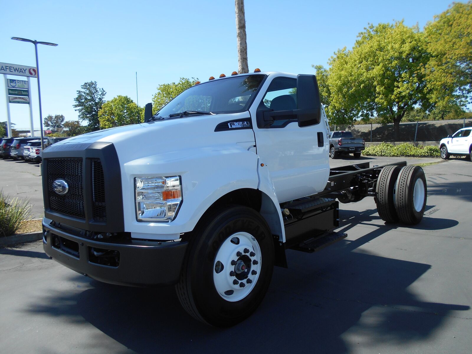 2026 FORD F-650