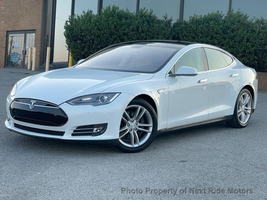 2014 TESLA Model S
