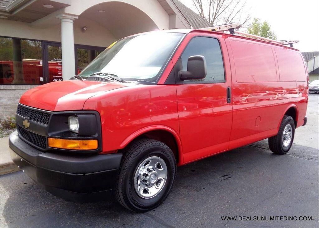 2017 CHEVROLET Express