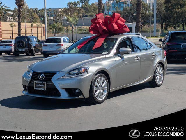 2016 LEXUS IS