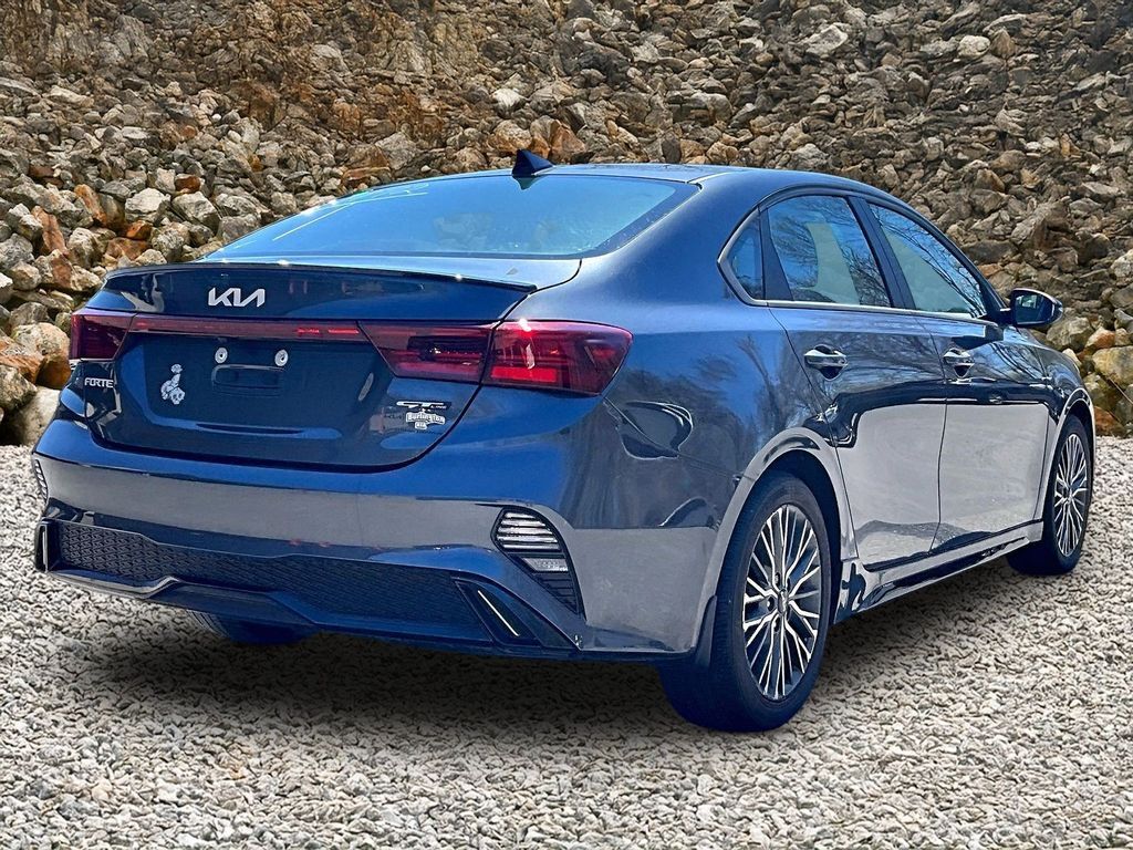 2023 KIA Forte