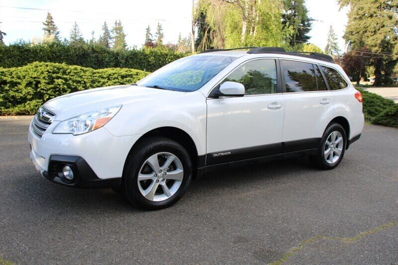 2013 SUBARU Outback