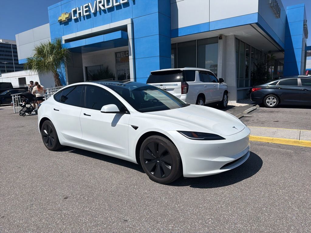 2024 TESLA Model 3