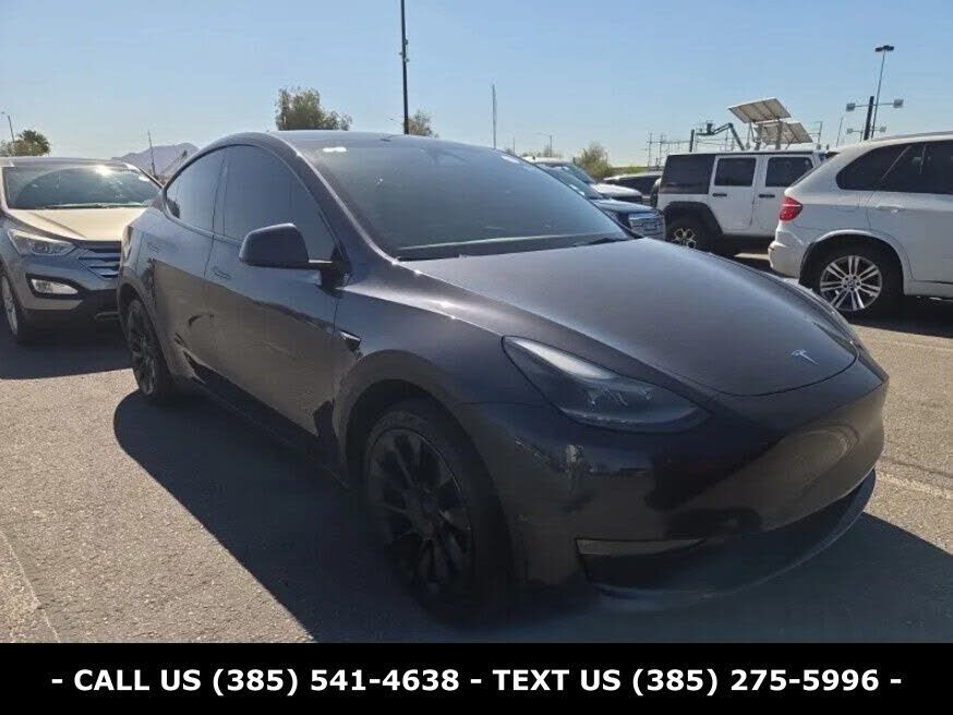 2024 TESLA Model Y