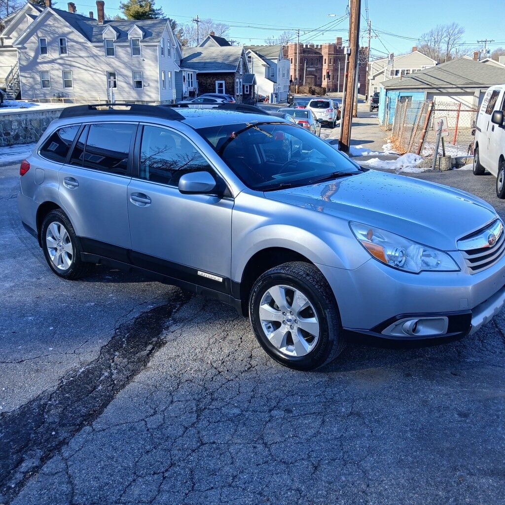 2012 SUBARU Outback