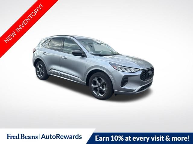 2023 FORD Escape
