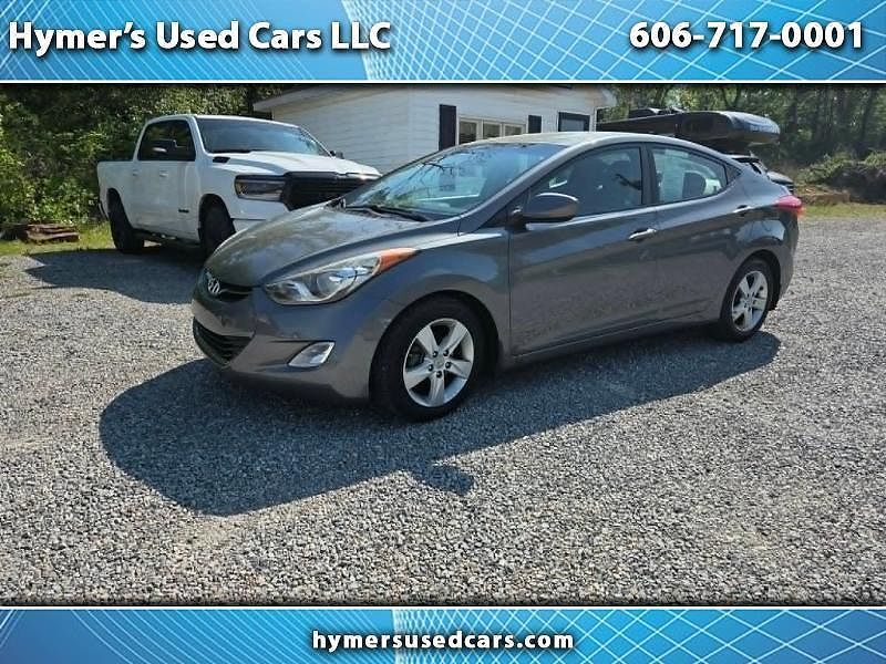 2013 HYUNDAI Elantra