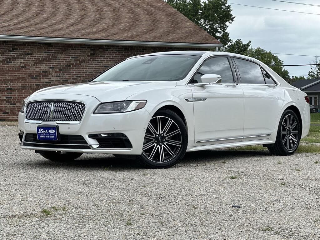 2017 LINCOLN Continental