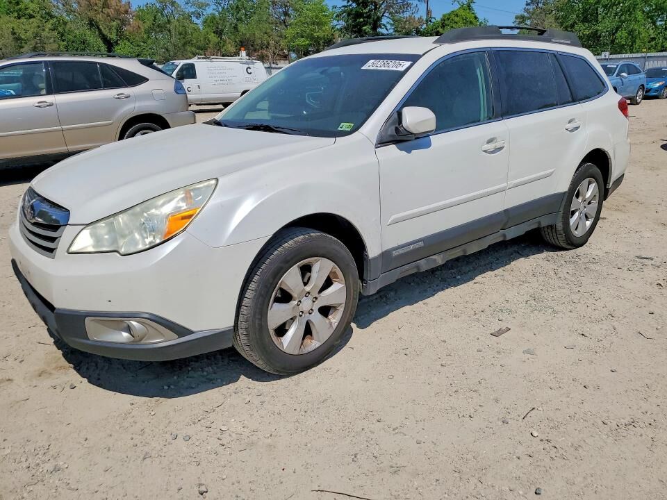 2011 SUBARU Outback