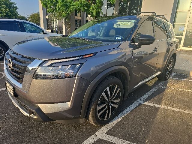 2024 NISSAN Pathfinder