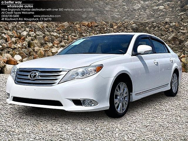 2011 TOYOTA Avalon