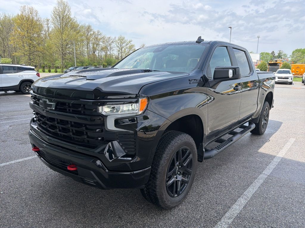 2025 CHEVROLET Silverado