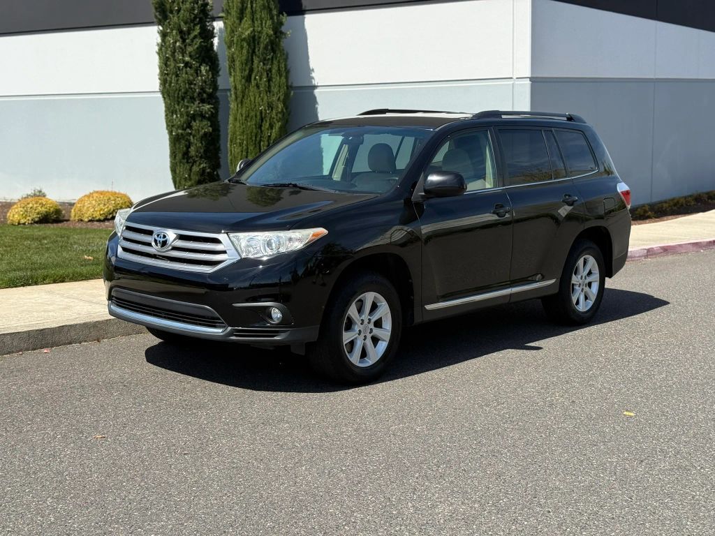 2011 TOYOTA Highlander