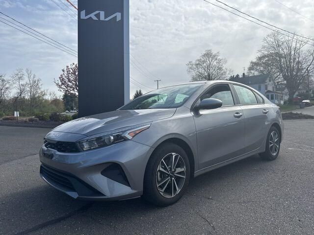 2024 KIA Forte