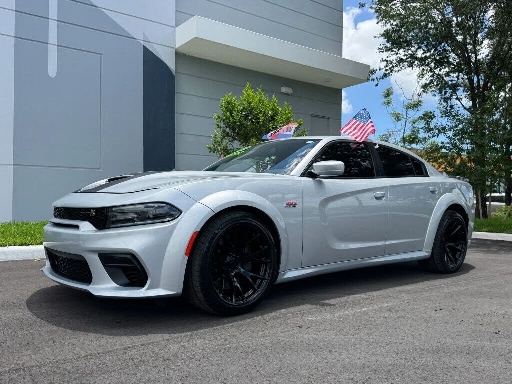 2020 DODGE Charger
