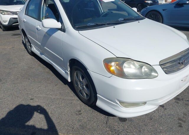 2004 TOYOTA Corolla
