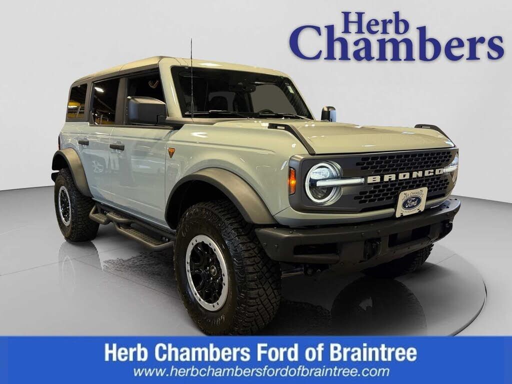 2024 FORD Bronco