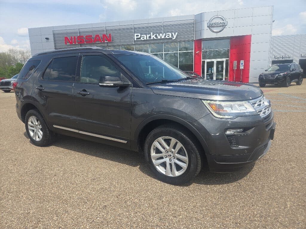 2018 FORD Explorer