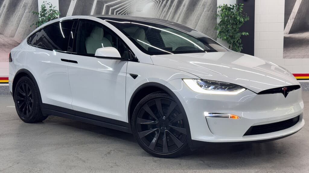 2023 TESLA Model X